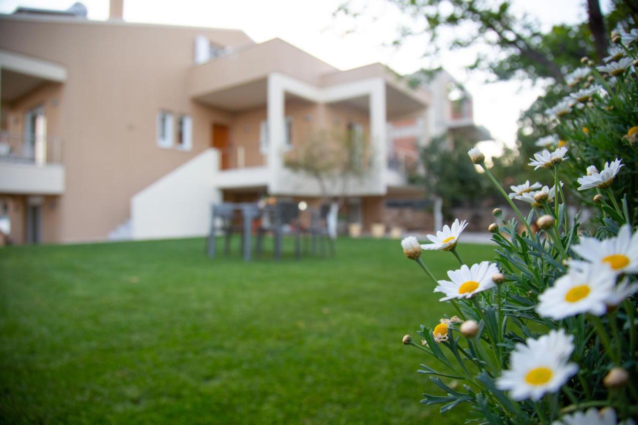 Fou'S Apartment Nafpaktos Exterior photo