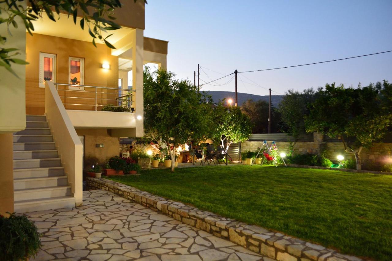 Fou'S Apartment Nafpaktos Exterior photo